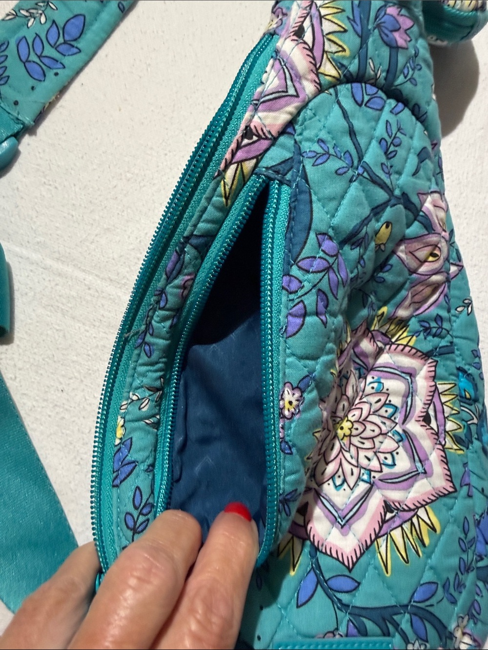 Vera Bradley Teal Floral Quilted Crossbody Sling Bag - Picture 4 of 7